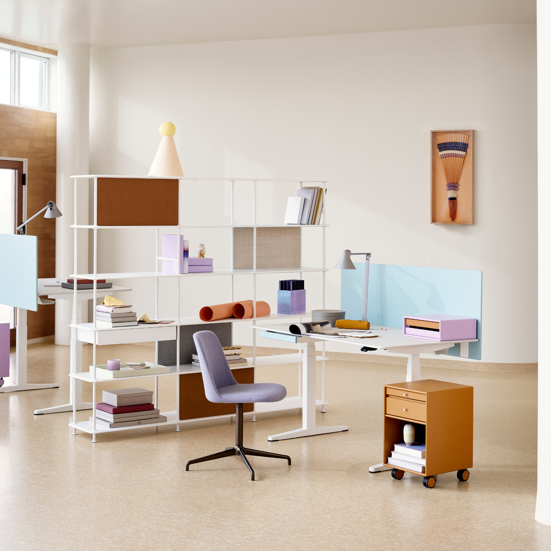 Montana HiLow 3 Work Desk